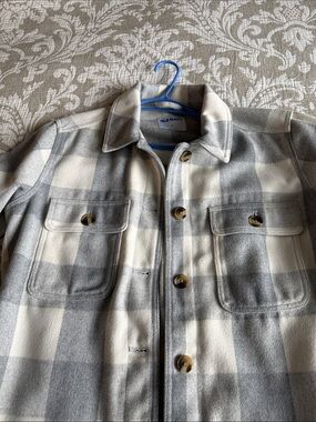 Old Navy women’s  Gray & Cream Plaid Shirt Jacket